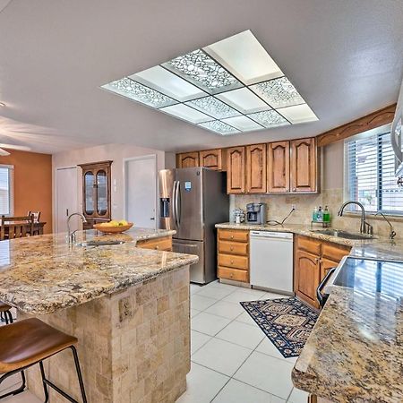 Pet-Friendly Lake Havasu City Retreat With Pool! Exterior photo